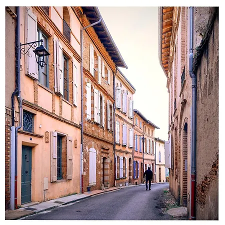 Le Petit Balcon Bleu Апартаменты *