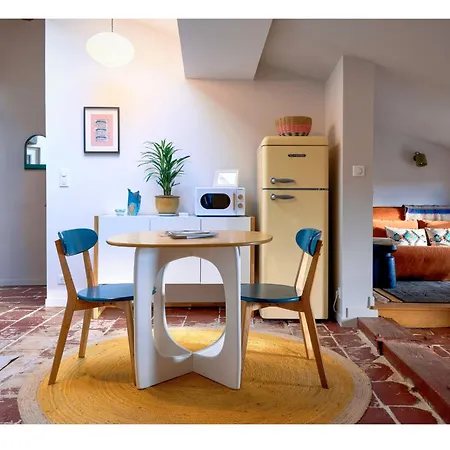 Le Petit Balcon Bleu Апартаменты Rabastens